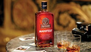 Jägermeister Manifest chega à TodoVino com ousadia e sofisticação