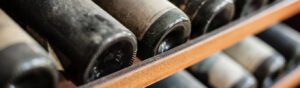 Garrafas antigas de vinho